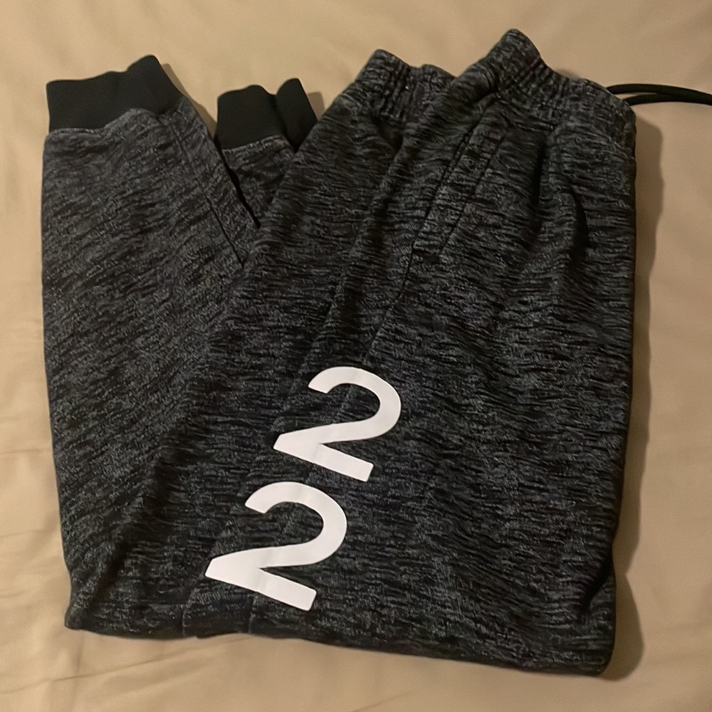 Hollister men’s joggers size medium - Picture 2 of 5